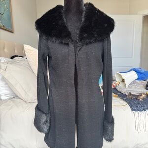 Elegant Y2K Black Faux Fur-Trimmed Cardigan